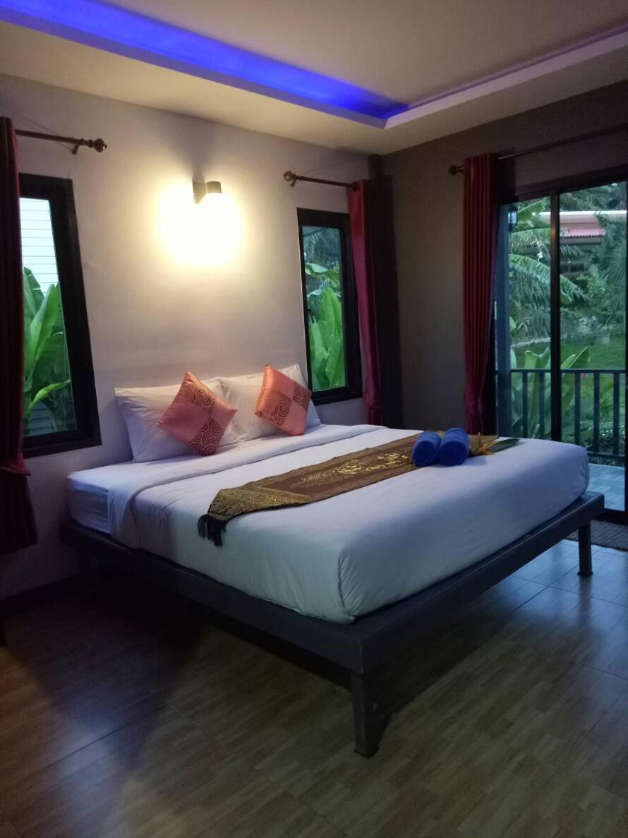 Baan Reenaa Lanta Ko Lanta Buitenkant foto