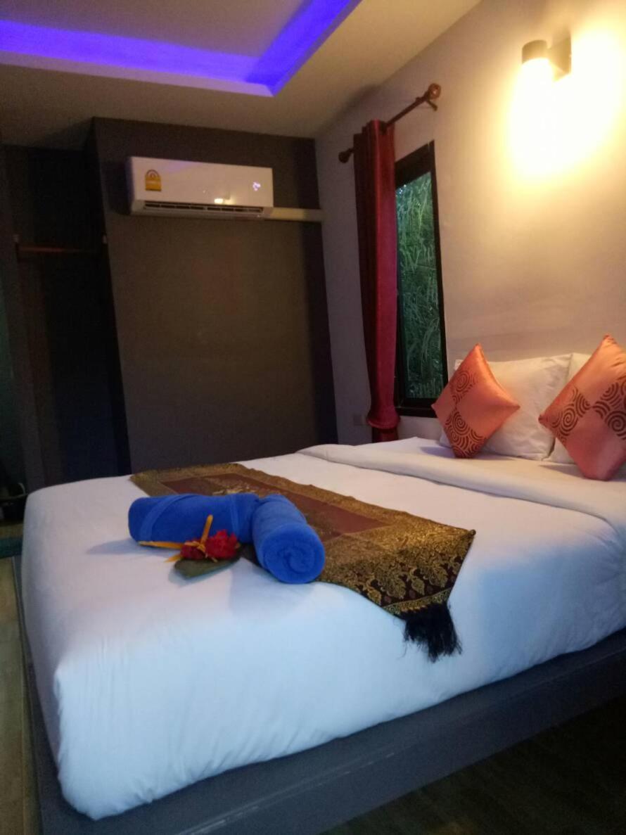 Baan Reenaa Lanta Ko Lanta Buitenkant foto