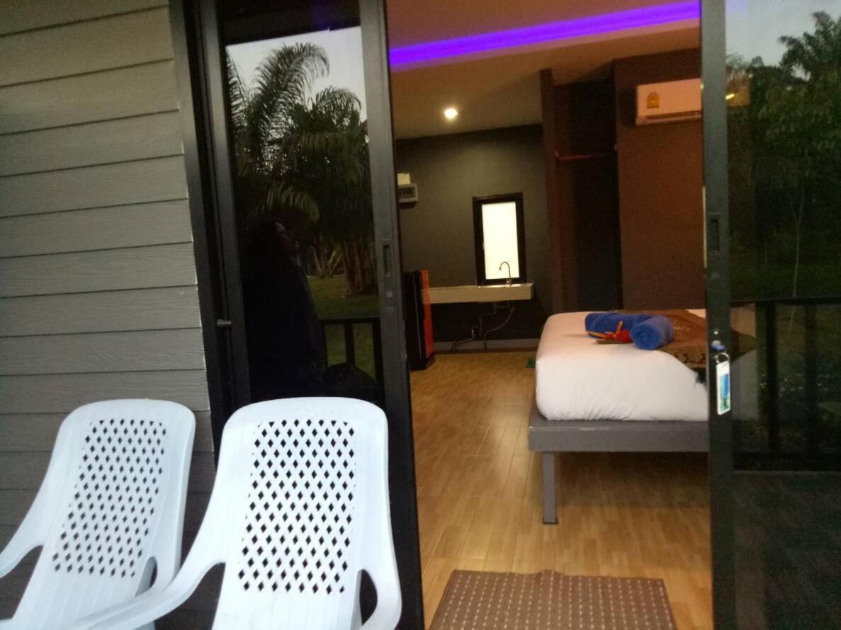 Baan Reenaa Lanta Ko Lanta Buitenkant foto